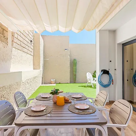 Medano4you The Surf Backyard * 엘메다노